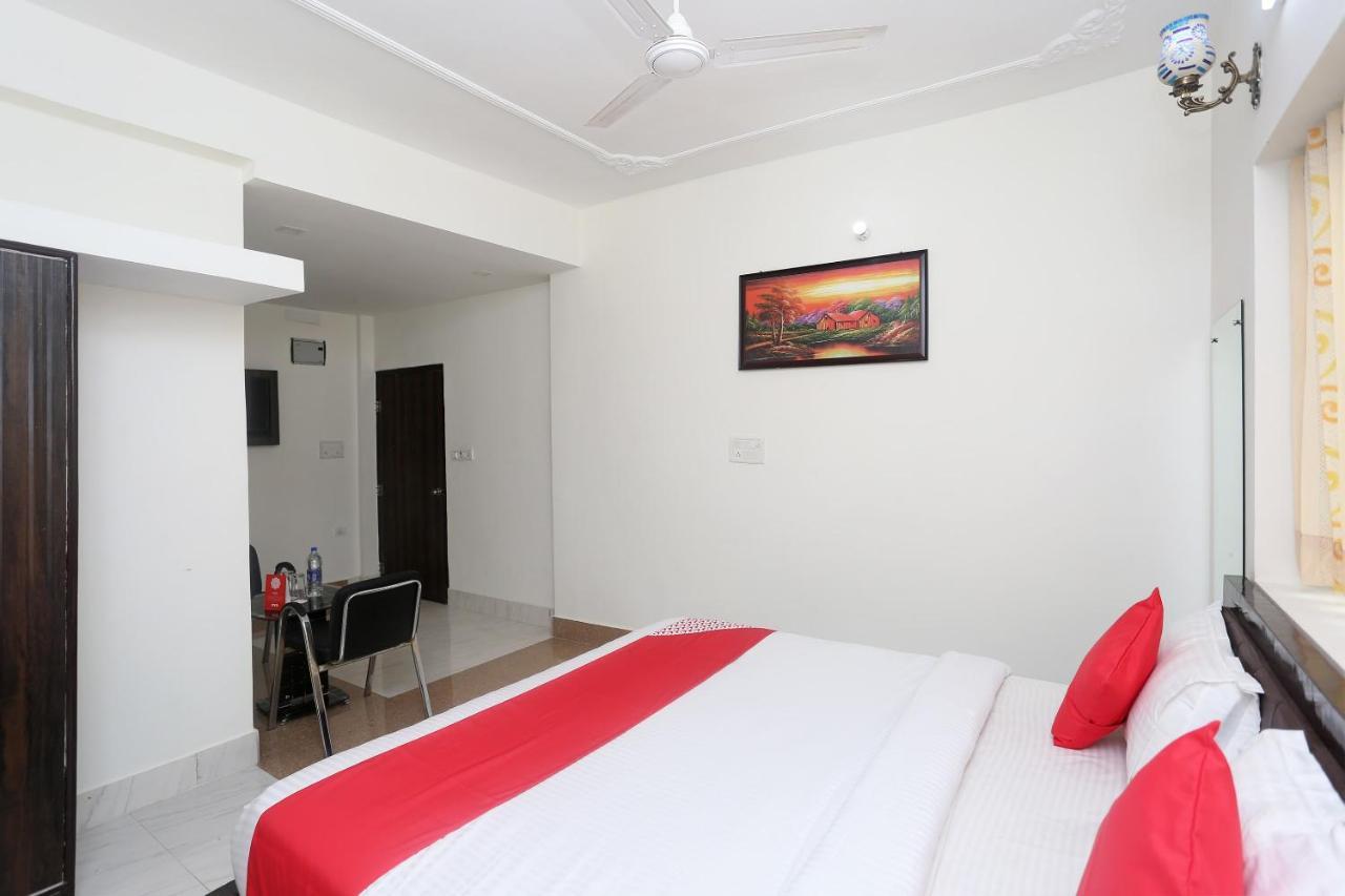 Oyo 18301 Hotel A-One Алвар Экстерьер фото
