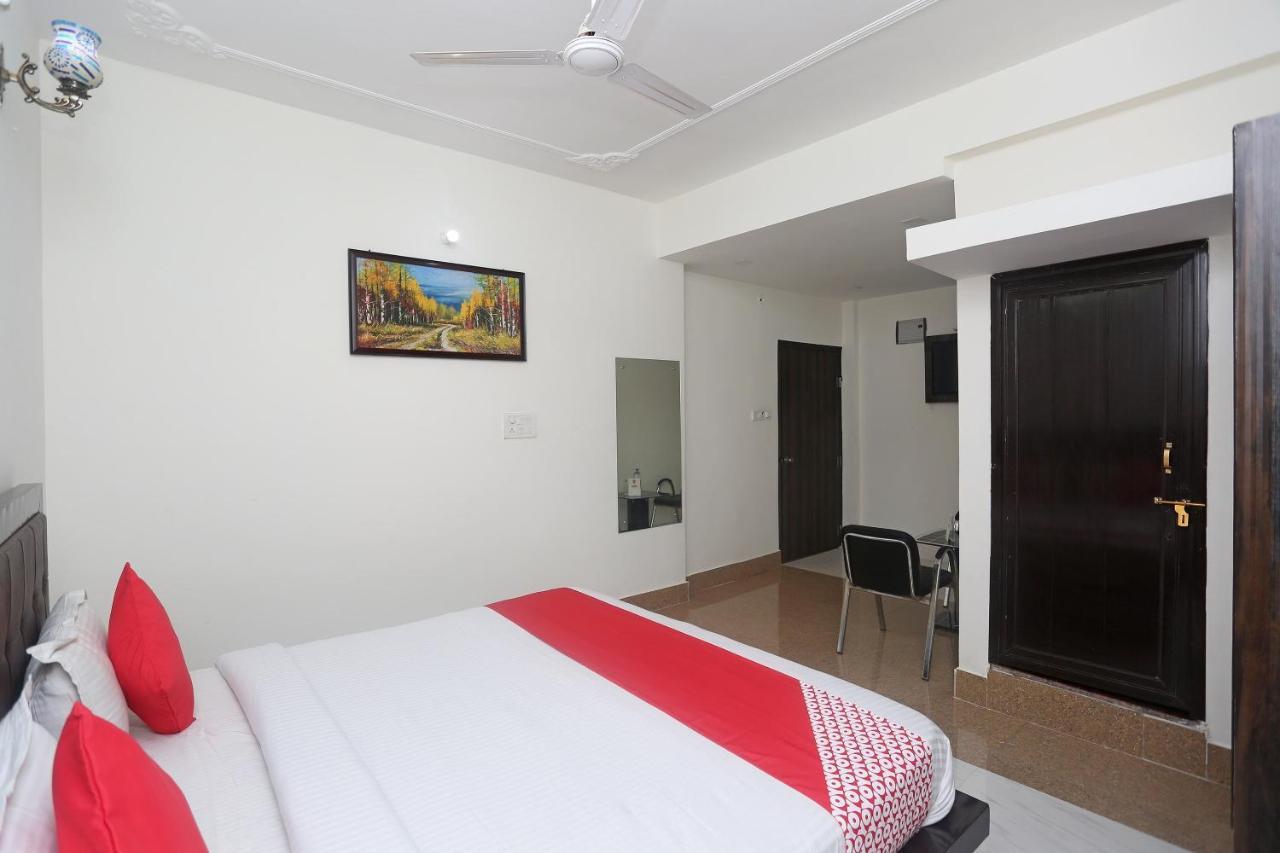 Oyo 18301 Hotel A-One Алвар Экстерьер фото